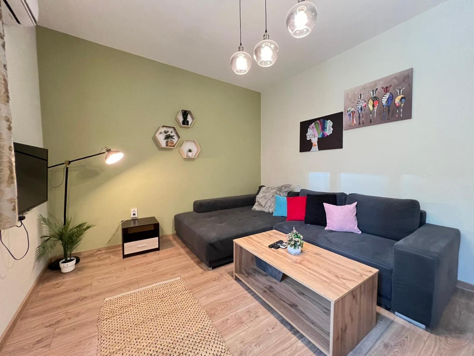 Madrid 2Bdr W Free Parking Near Metro, Serdika Mall 소피아 외부 사진